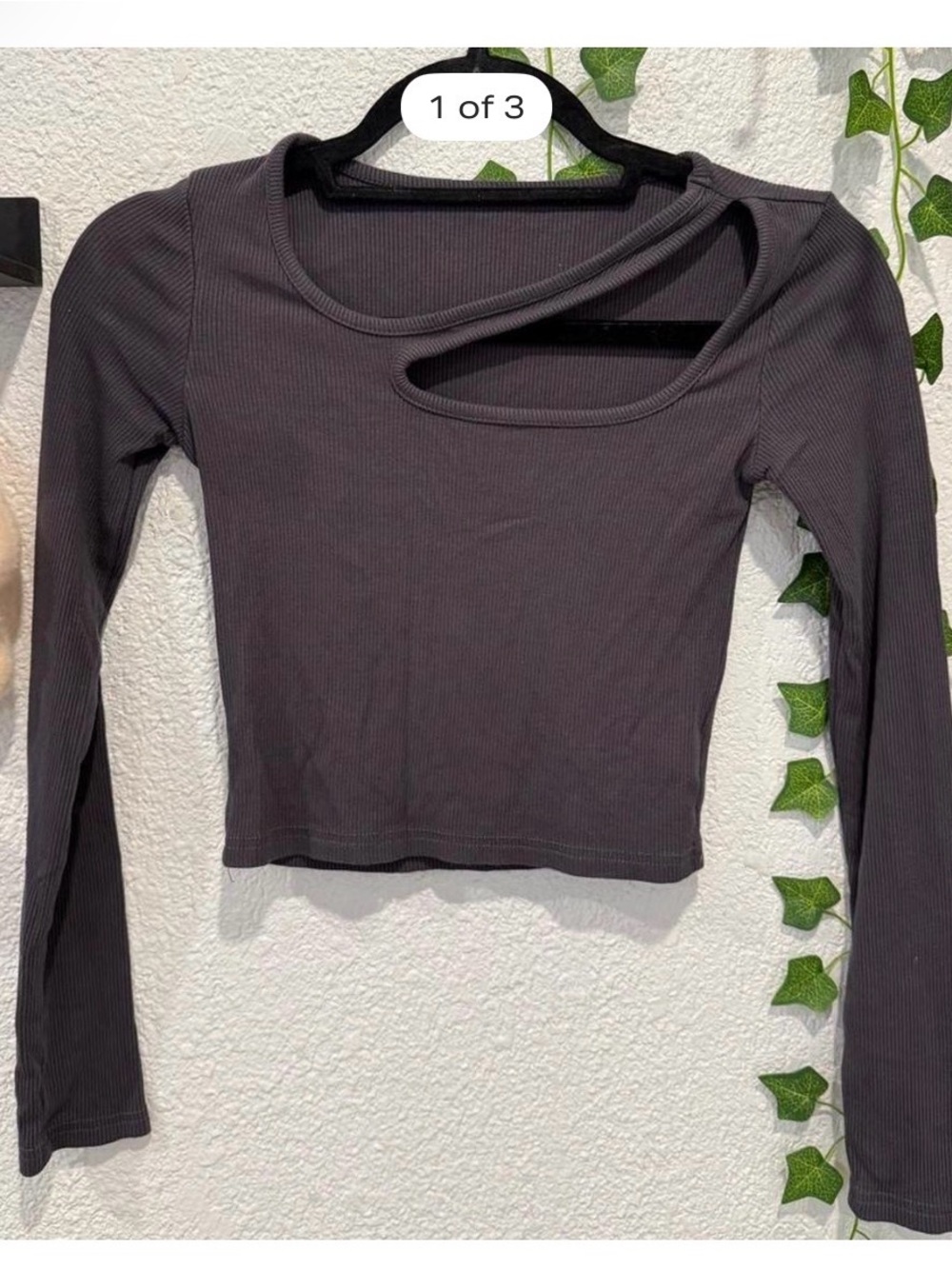 YesStyle Asymmetric Long-Sleeve Crop Top